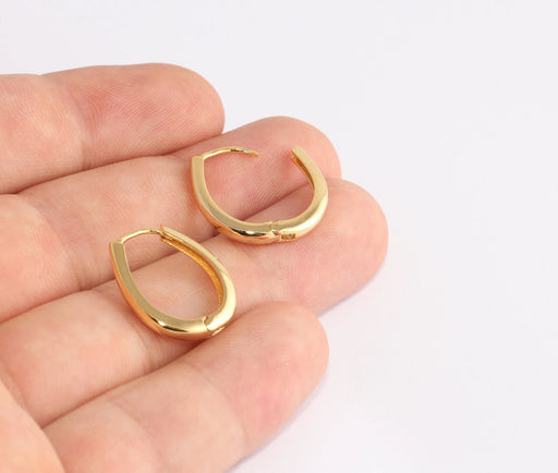 Shiny Gold Oval Earrings