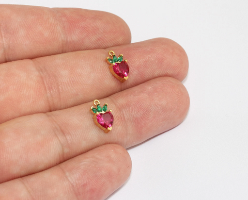 Shiny Gold Strawberry