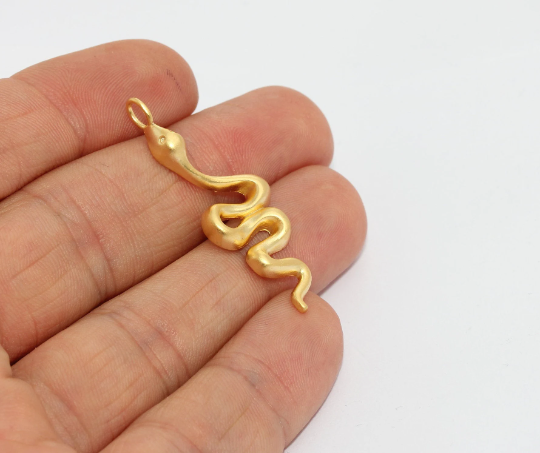 14x41mm 24k Matt Gold Snake Charm, Snake Pendant, Matt MTE128