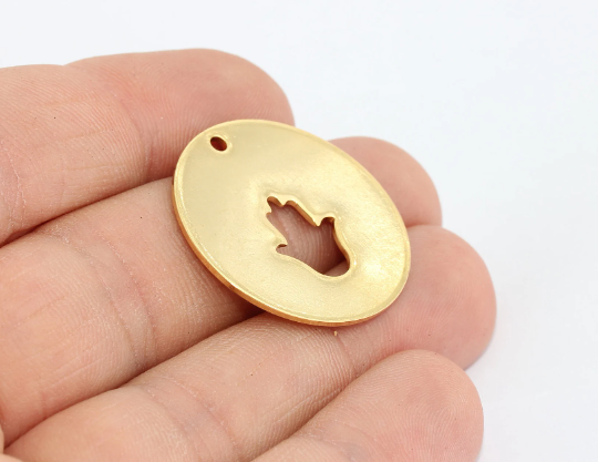 28mm 24k Shiny Gold Hamsa Pendant, Disc Charm,Gold MTE502