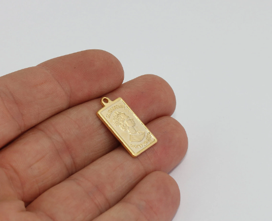 12x22mm 24k Shiny Gold Bar Pendant, Elizabeth Medallion, MTE1516