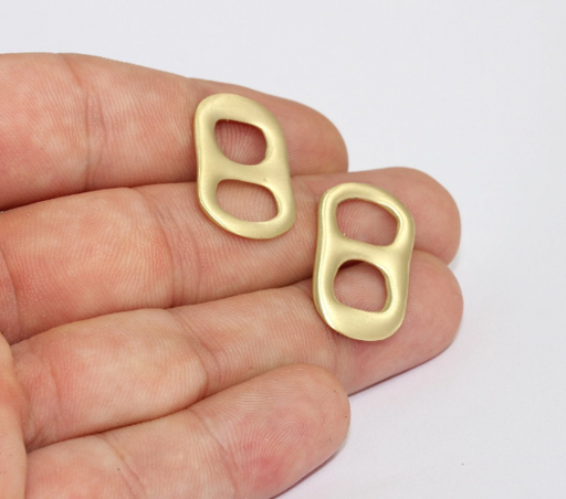 Brass Pull Pendant