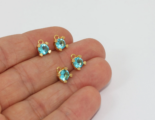 Shiny Gold Drop Pendant