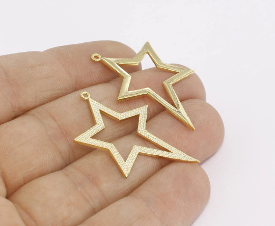 24x38mm 24k Shiny Gold Pole Star, Gold Star Pendant, MTE346