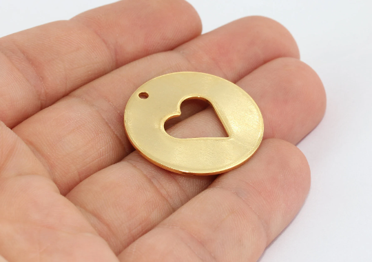 28mm 24k Shiny Gold Heart Disc, Heart Pendant, Medallion MTE517