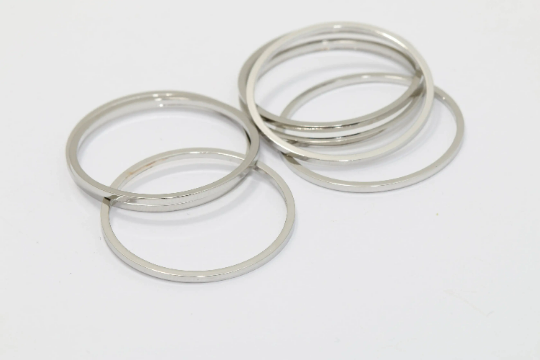 25mm Rhodium Closed Ring, Connectors, Round , Brass  ZMK38