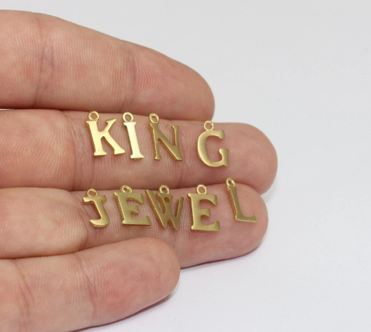 Ciondoli con lettere in ottone grezzo da 7x11 mm, ciondoli con iniziali, lettere di testo, alfabeto, lettere del nome, ciondolo HRF58
